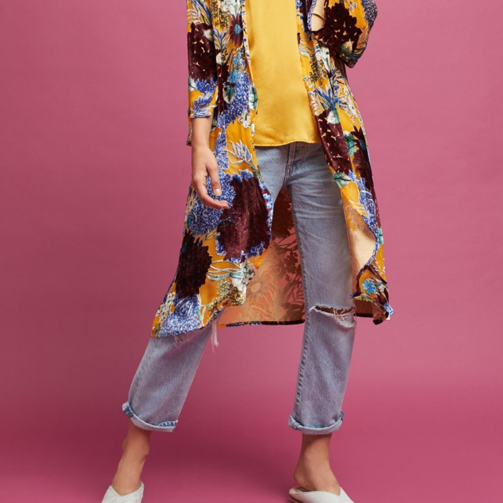 ANTHROPOLOGIE Aurelia velvet floral kimono